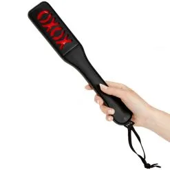 Sex & Mischief XOXO Begynner-paddle 9 Sex & Mischief XOXO Begynner-paddle -Onaniprodukter butikk 13018 sexandmischief xoxo paddle 05 hand q100