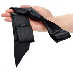 Sinful Deluxe Bånd I Sateng -Onaniprodukter butikk 15233 sinful deluxe satin bindeb nd 02 cut