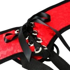 Sportsheets Red Lace Korset Strap-On Seletøy -Onaniprodukter butikk 21459 sportsheets red lace korset strap on harness q100 03